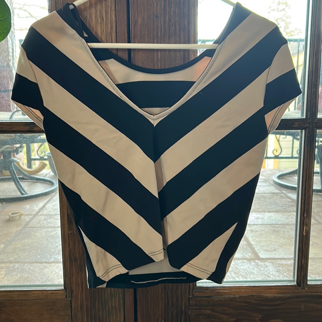 Bebe Top Size Medium